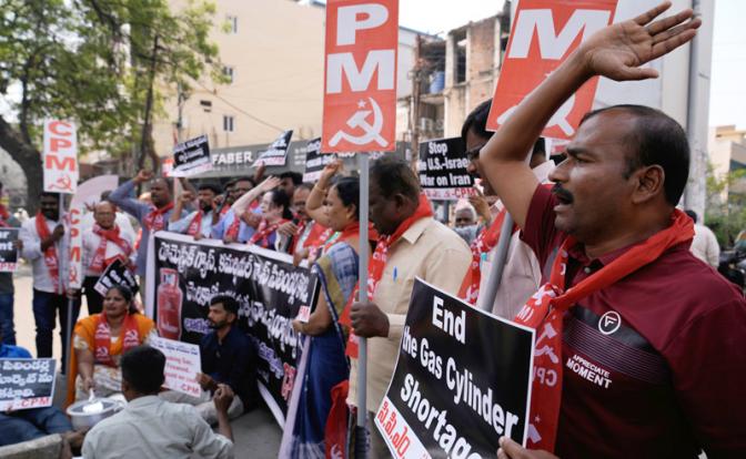 Пятый интернационал: Коммунисты России, Ирана, Израиля и США солидарно выступили против войны Трампа-Нетаньяху Пятый интернационал: Коммунисты России, Ирана, Израиля и США солидарно выступили против войны Трампа-Нетаньяху