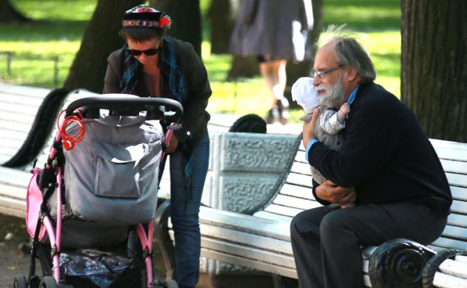 «Батенька, а вам это нужно?»: Россияне могут жить до 100 лет, но экономика против «Батенька, а вам это нужно?»: Россияне могут жить до 100 лет, но экономика против