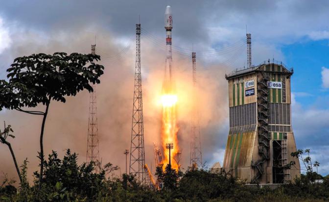 Месть Путину: Макрон взорвал «Союз» в Гвиане, чтобы навсегда забыть о русских и Гагарине Месть Путину: Макрон взорвал «Союз» в Гвиане, чтобы навсегда забыть о русских и Гагарине