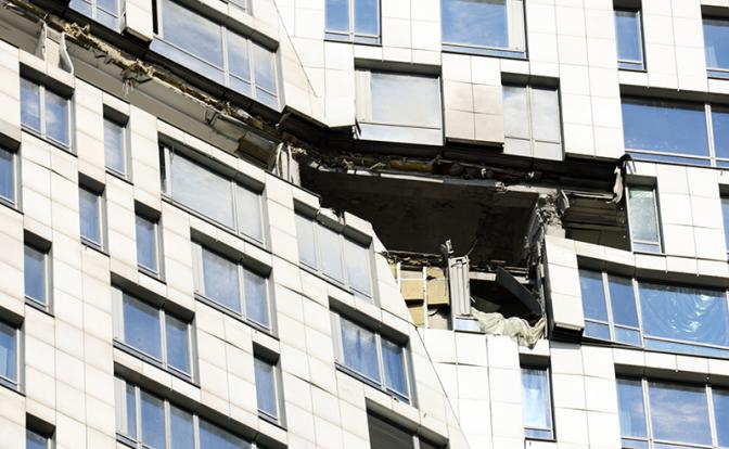 Дрон на Мосфильмовской: Зеленский, как и в прошлом году, пытается испортить России День Победы Дрон на Мосфильмовской: Зеленский, как и в прошлом году, пытается испортить России День Победы