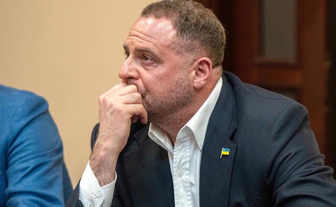 На фото: бывший глава офиса президента Украины Андрей Ермак