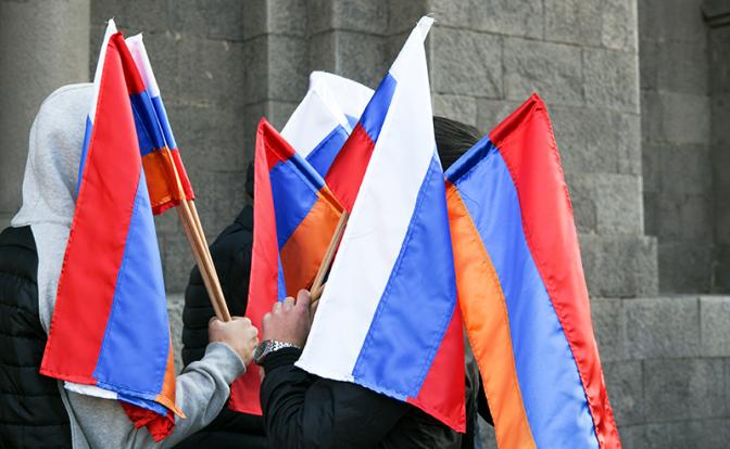 Поздно пить «Джермук», проспали мы Армению: Денонсация договора по газу уже мало что изменит Поздно пить «Джермук», проспали мы Армению: Денонсация договора по газу уже мало что изменит