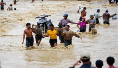 Почти 300 человек погибли в Мьянме, очищаясь от грехов на ежегодном фестивале воды