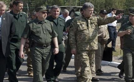 Порошенко похвалил боевой танк Т-72А