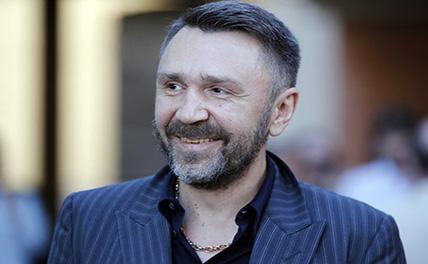 Шнуров поддержал Собчак стихотворением