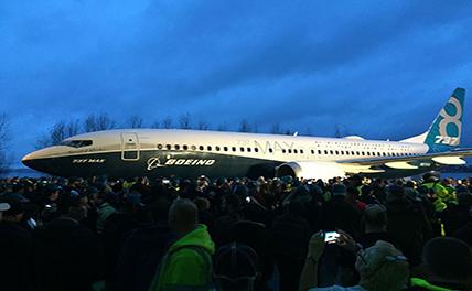 Азербайджан покупает самолеты Boeing-737 MAX на 1 млрд долл
