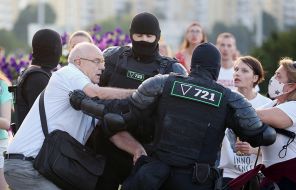 На фото: акции протеста после объявления результатов выборов президента Белоруссии