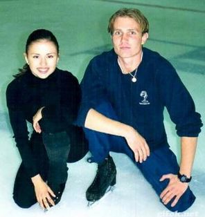 На фото: Анна Семенович и Роман Костомаров, 2000 год