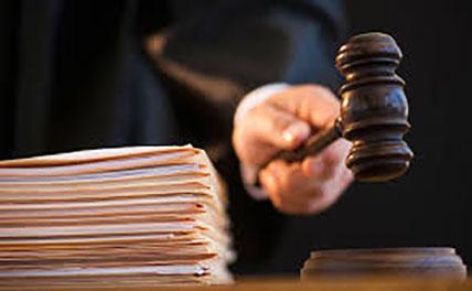 Суд над ЛГБТ-активисткой Романовой отменили из-за ошибки