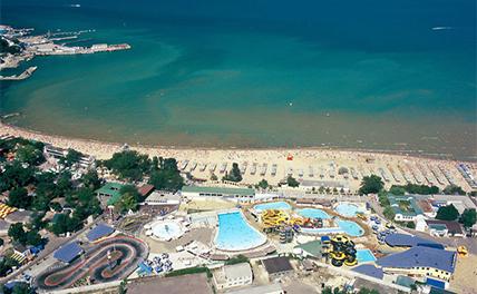 В Анапе снова запретили купаться в море