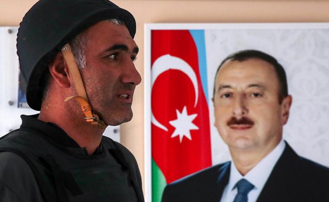 Ильхам Алиев. Примерка усов Гитлера