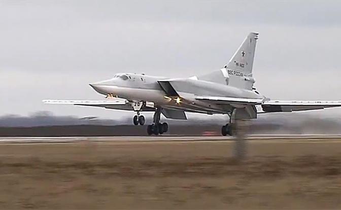 На фото: бомбардировщик Ту-22М3