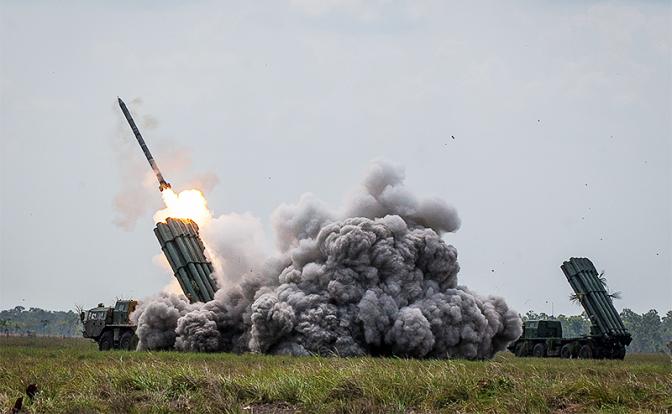 На фото: зенитная ракетная система "БУК М2Э" российского производства