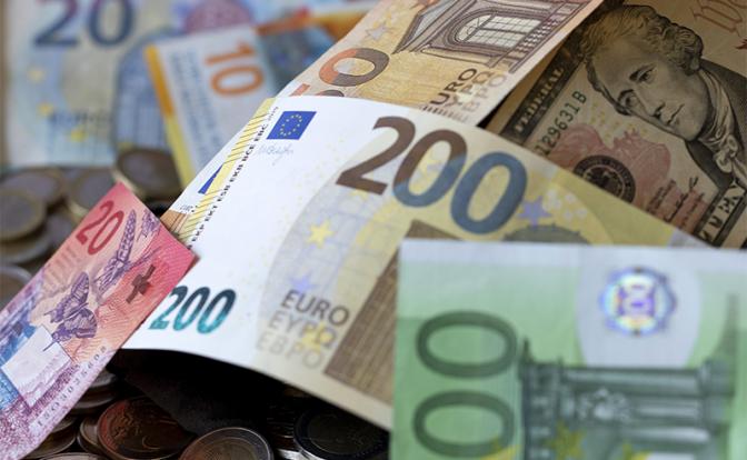 Эксперт предсказал очередной скачок курса евро