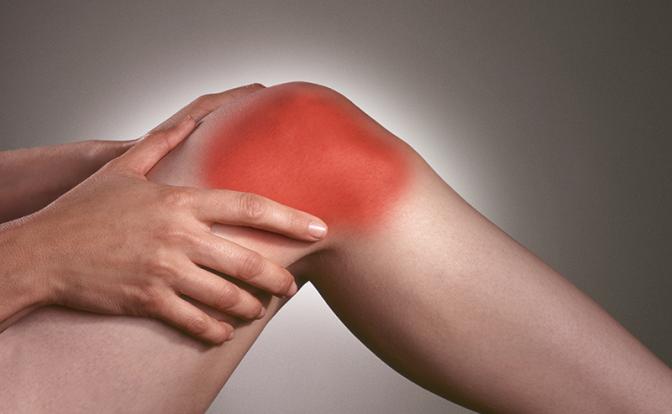 Эксперт рассказал, в каких случаях хруст в суставах опасен