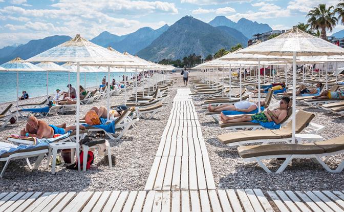 В Совфеде россиян призвали отказаться от Турции из чувства патриотизма