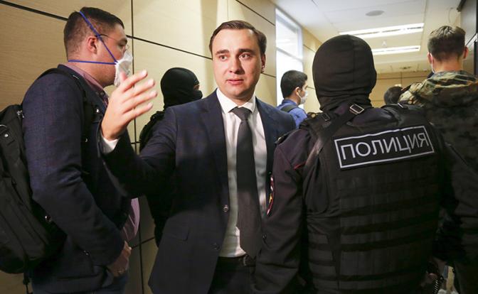 На фото: директор Фонда борьбы с коррупцией* Алексея Навального Иван Жданов
