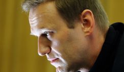 Лето близится, Навальный прекратил худеть