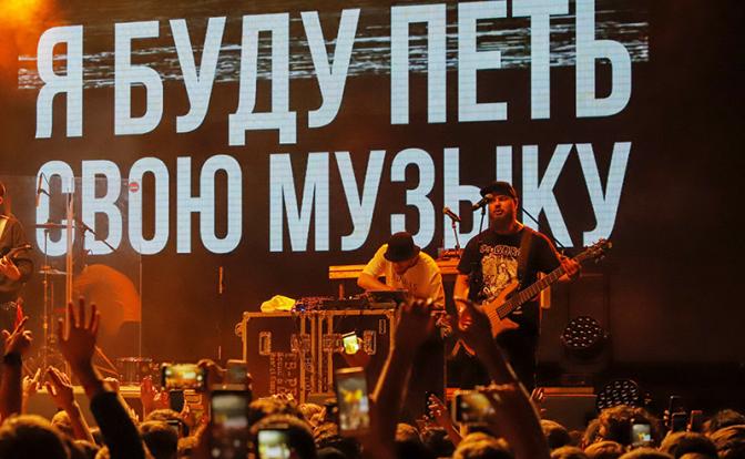 Рэп способен «отчитать» Кремль, поэтому его приручают