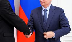  Байден, Зеленский, Зеленский, Байден: Путин решает, с кем первым встретиться