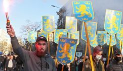 Кто разгромит дивизию СС, марширующую по Киеву?