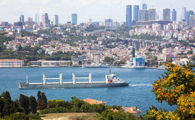 Эрдоган бьет по портам: Новороссийск и Туапсе обложат турецкой данью