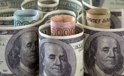 Эксперт посоветовал, как выгодней купить доллар в мае