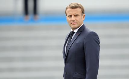 На фото: глава Франции Эммануэль Макрон