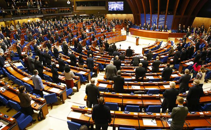 В ПАСЕ готовится выступить депутат, считающий, что коронавируса не существует, а "вакцины не лечат"