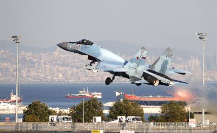 На фото: истребитель Су-35