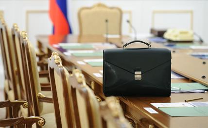 Кремль слегка припугнул губернаторов отставками