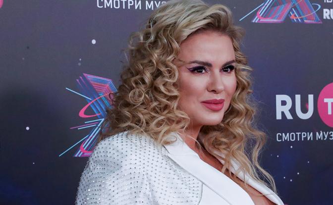 На фото: певица Анна Семенович