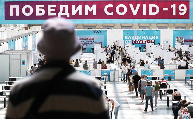 Россиян предупредили, чем грозит распространение фейков о вакцинации