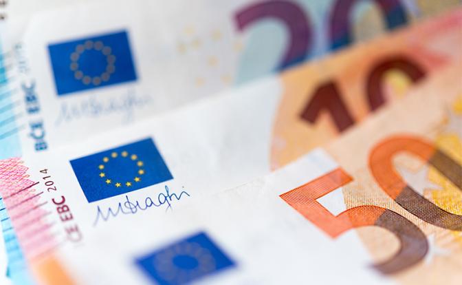 Эксперт предсказал падение курса евро