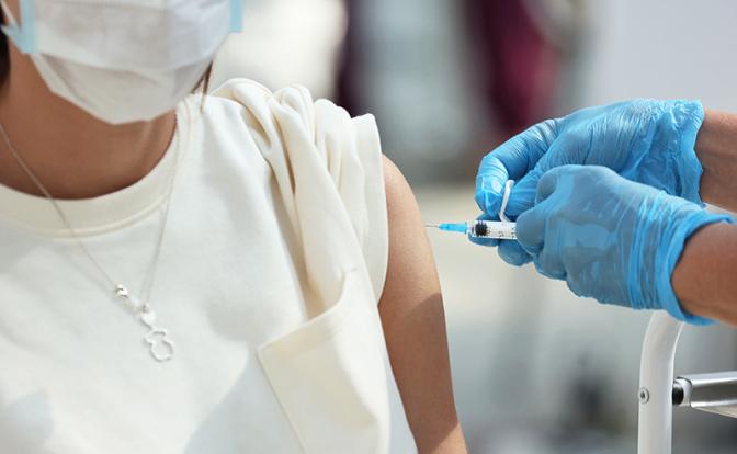 Стоит ли опасаться «всероссийской чипизации»: комментарий вирусолога