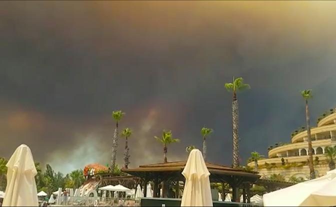 В Анталье могут объявить режим ЧС