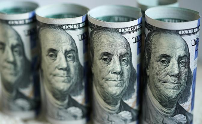 Курс доллара снижается вопреки ожиданиям