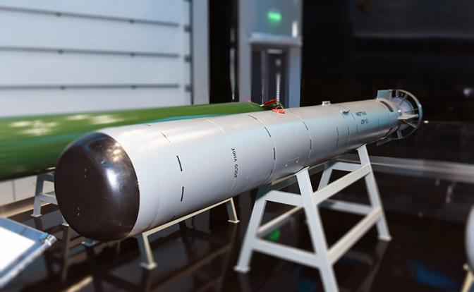 На фото: авиационная противолодочная ракета АПР-3МЭ