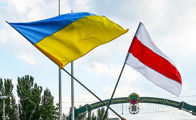 Александр Зимовский: Лукашенко выставит против Зеленского один танк на 2 км фронта