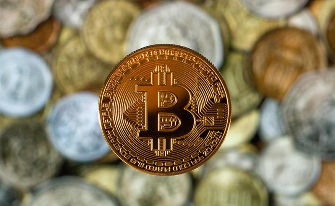 Стоимость биткоина поднялась выше 50 тысяч