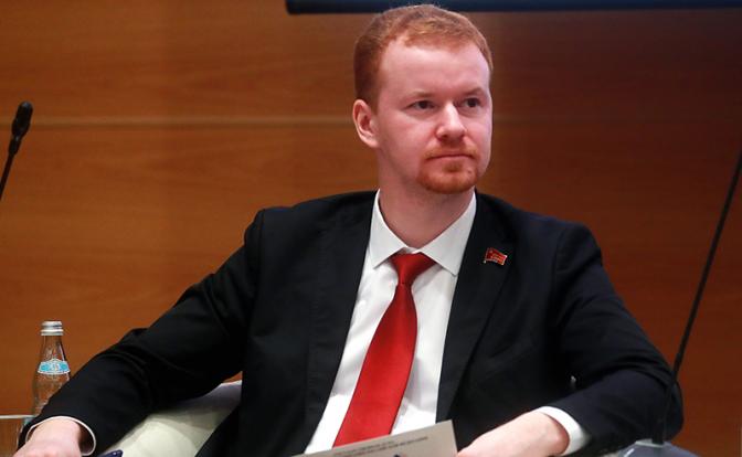 На фото: член комитета Госдумы РФ по федеративному устройству и вопросам местного самоуправления Денис Парфенов.