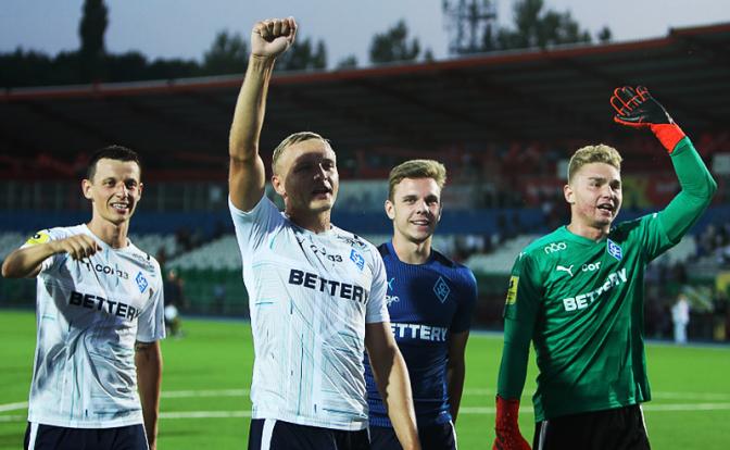 На фото: игроки команды после матча «Крылья Советов» «Уфа», 2:1
