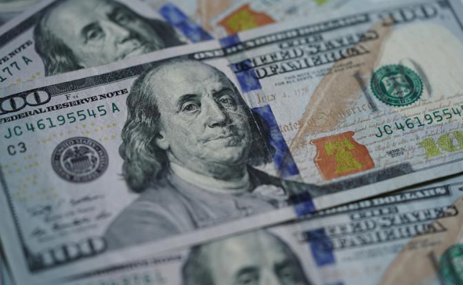 Курс доллара: снова замерло все до рассвета