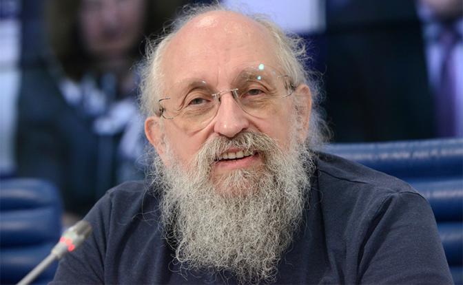 На фото: публицист и телеведущий Анатолий Вассерман