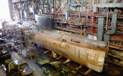 На фото: легендарная подводная лодка Северного флота К-19 (на снимке), на которой в 1961 году произошла первая в истории отечественного подводного флота авария ядерного реактора.