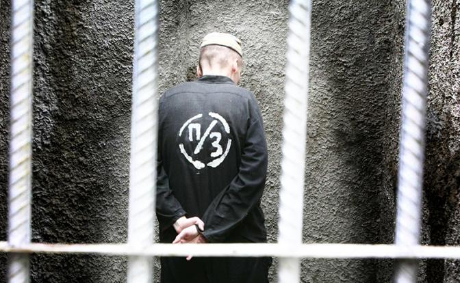 Нужно ли ввести в России смертную казнь за убийство детей?