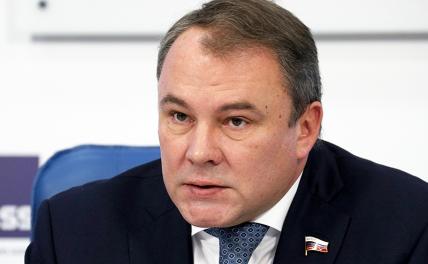 На фото: заместитель председателя Государственной думы седьмого созыва Пётр Толстой