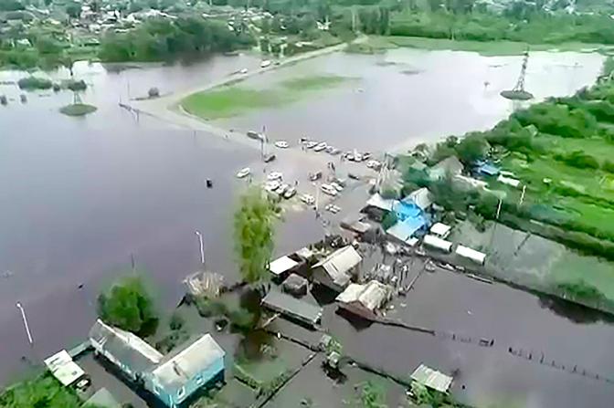Правительство потратит более 2 миллиардов на помощь пострадавшим от паводка в Приамурье
