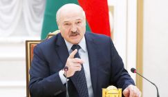 Лукашенко предупредил Зеленского: Владимир, ты не тот Владимир, уймись