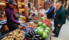 Овощи для избранных: кабачки и баклажаны взлетели в цене